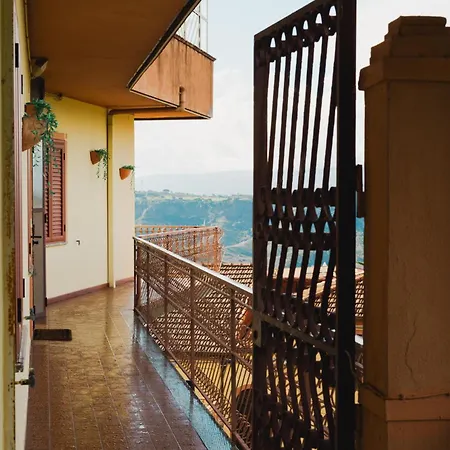 Giu In Calabria - Terrazze Italiane * Marcellinara